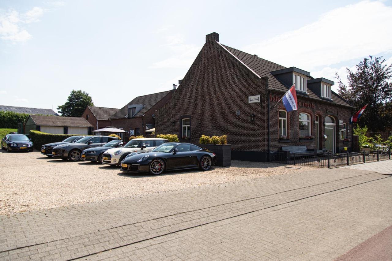 Gastenverblijf 'T Smedenhuys Maasbracht Exterior foto