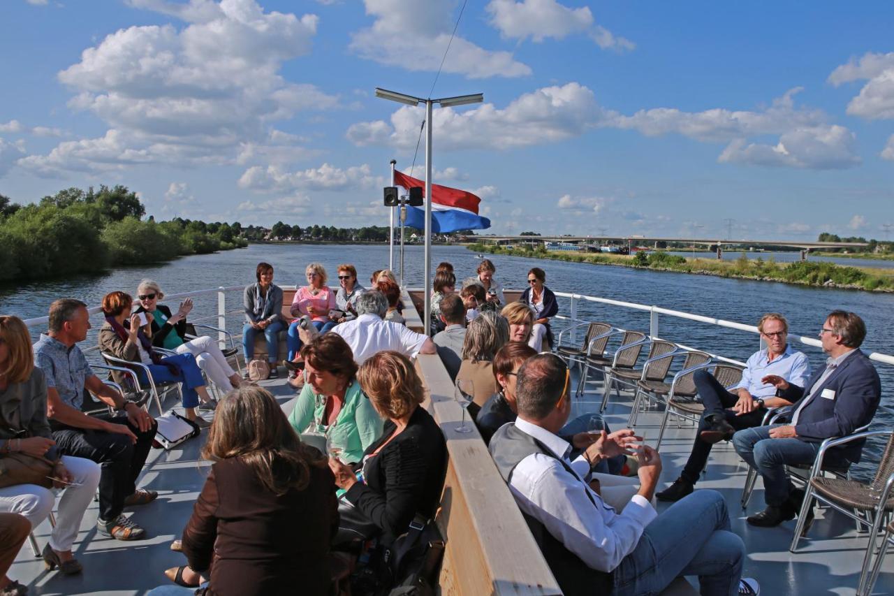 Gastenverblijf 'T Smedenhuys Maasbracht Exterior foto